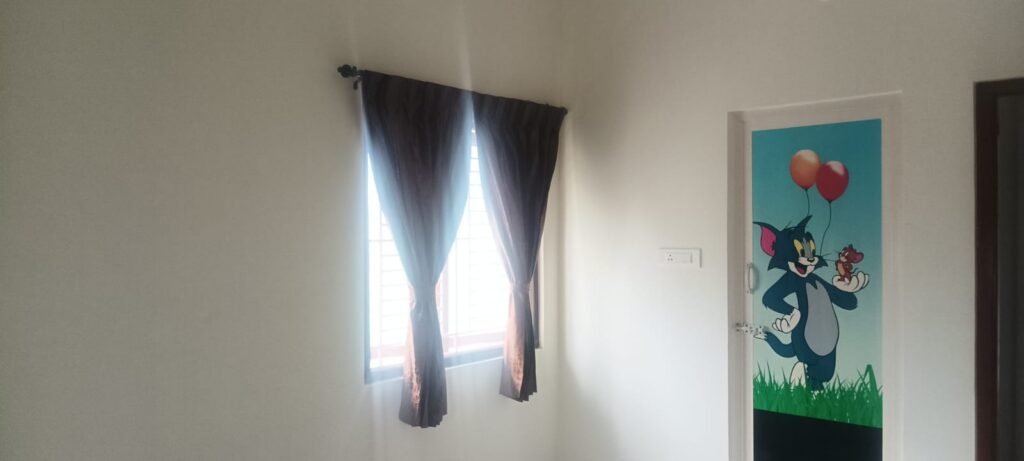 Curtains in a kids bedroom